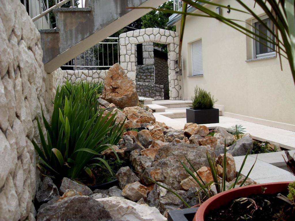Apartments Ilona 诺维·维诺多尔斯基 外观 照片